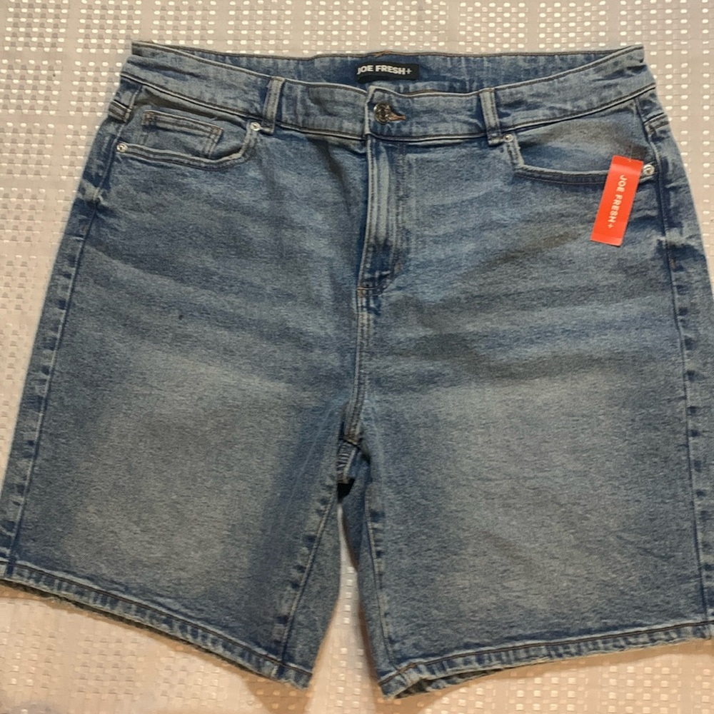 Joe Fresh women’s jean shorts, size 16W.